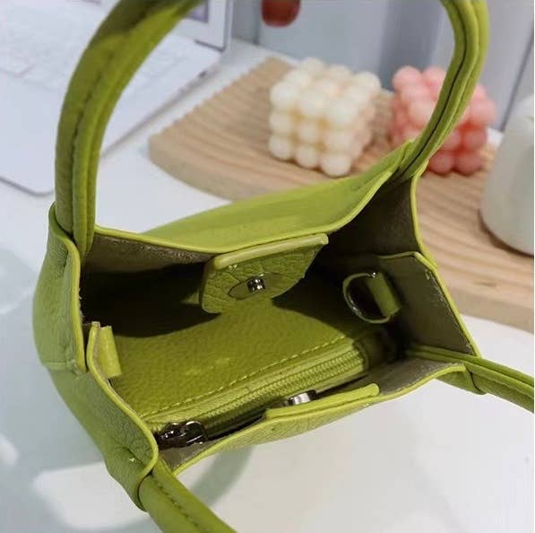 Vegan Bucket Hand Bag Crossbody Bag: Kiwi