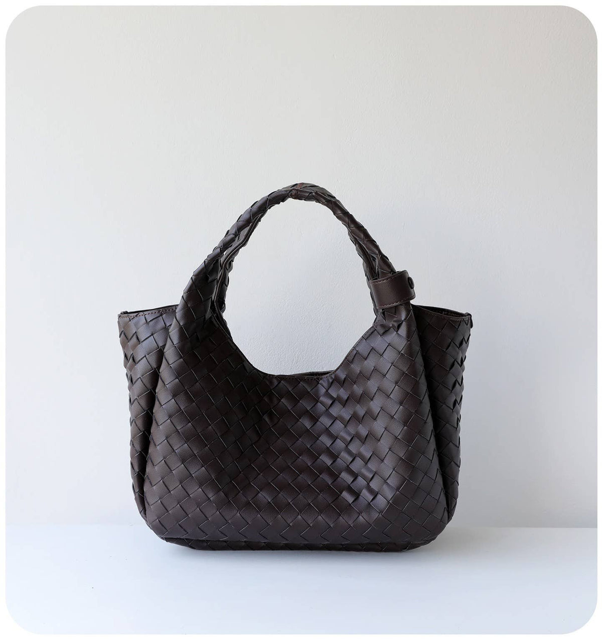Hand-Woven Leather Bucket Shoulder Bag: Coffee
