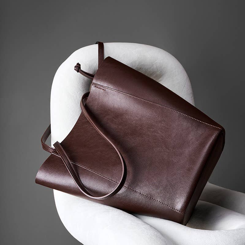 Genuine Leather Minimalism Bucket Shape Shoulder Tote Bag: Black