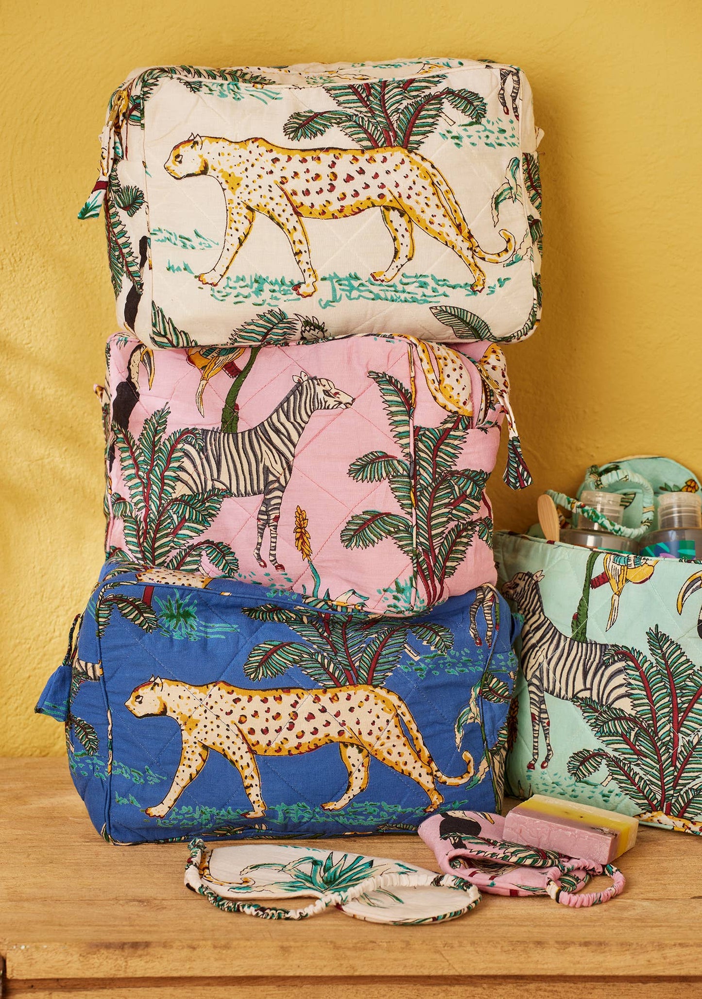 Jungle Pochette: Azzurrina