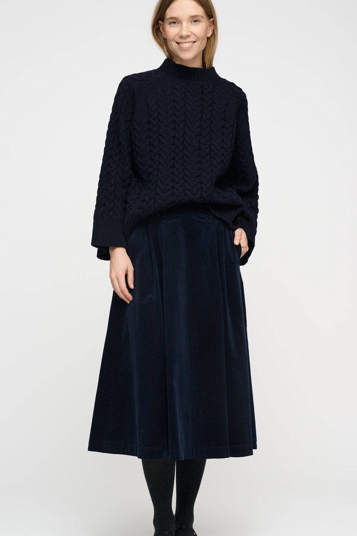 Poem skirt corduroy: Dark navy / XL