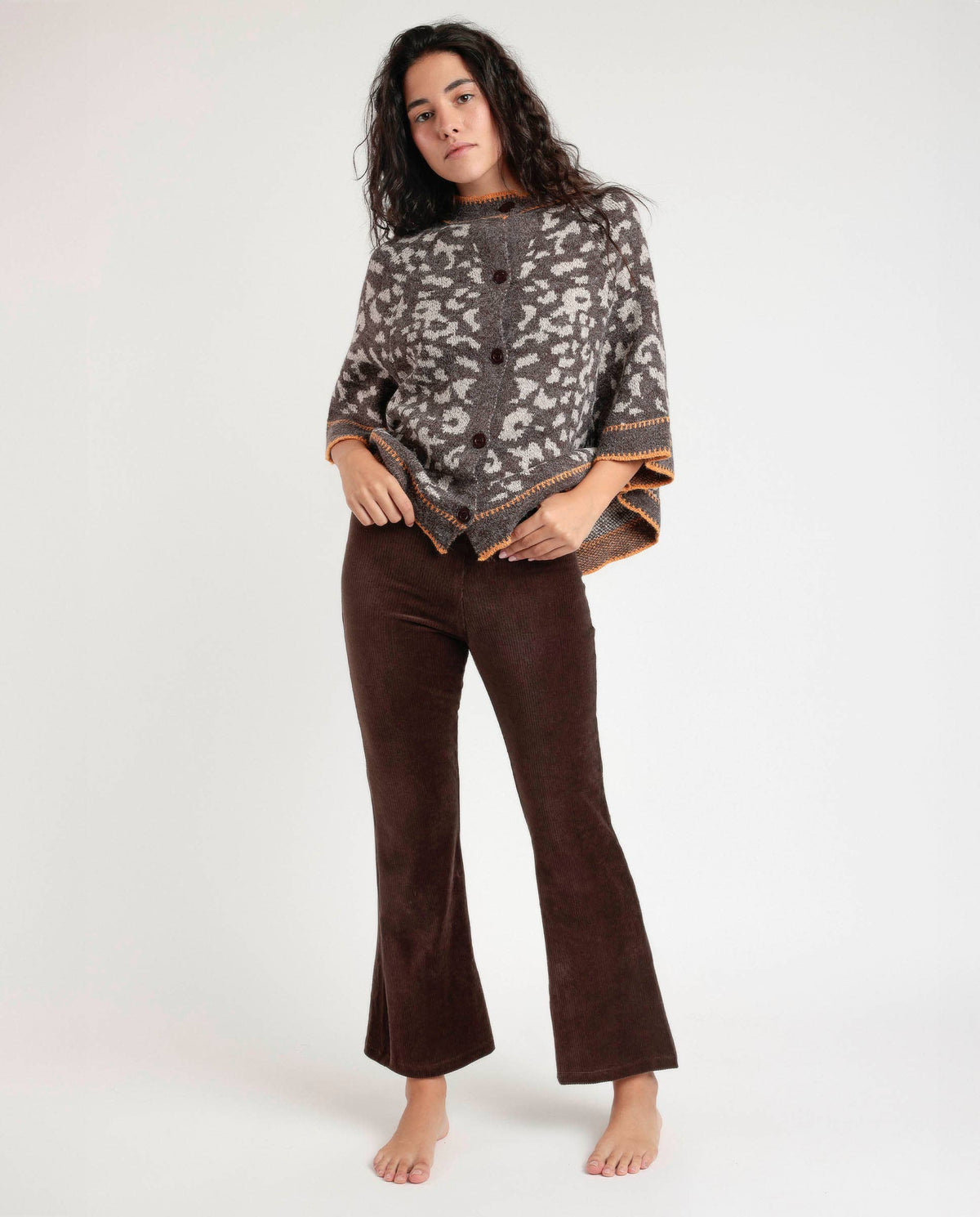 CORDUROY STRETCH FLARE TROUSERS: CHOCOLATE / M