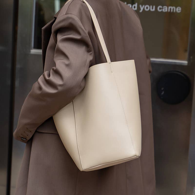 Genuine Leather Minimalism Bucket Shape Shoulder Tote Bag: Black
