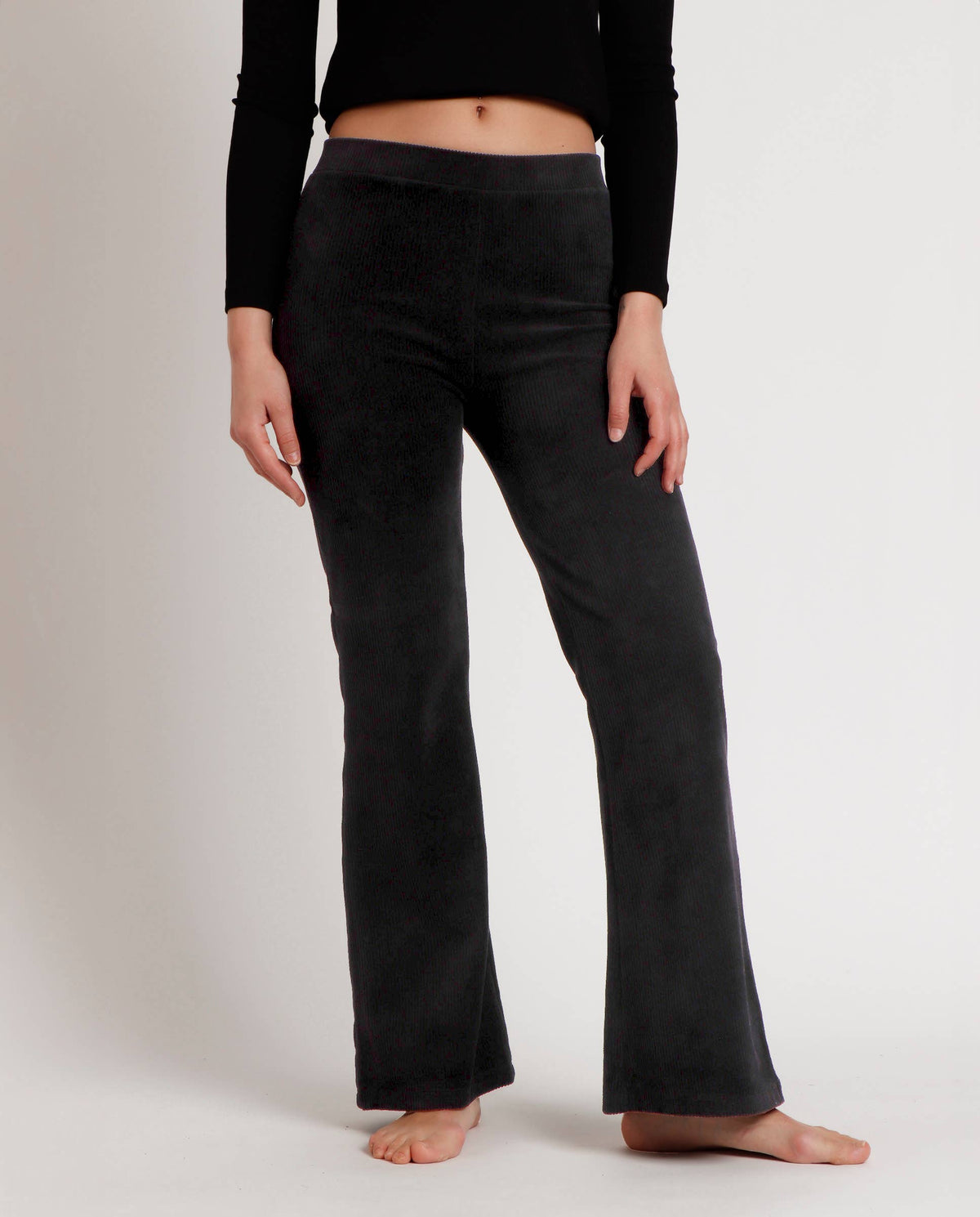 CORDUROY STRETCH FLARE TROUSERS: BLACK / L