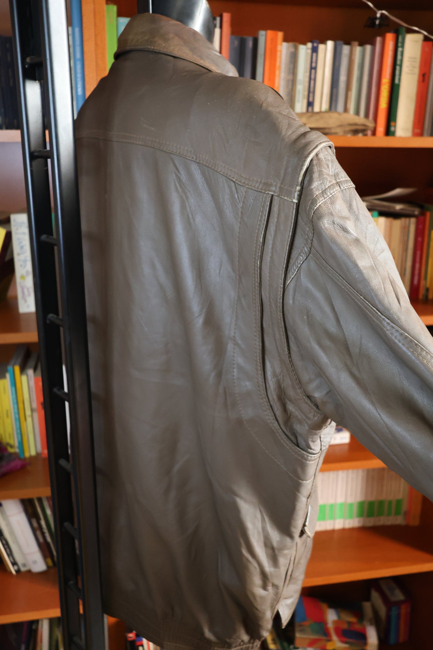 Brown sleeveless leather jacket