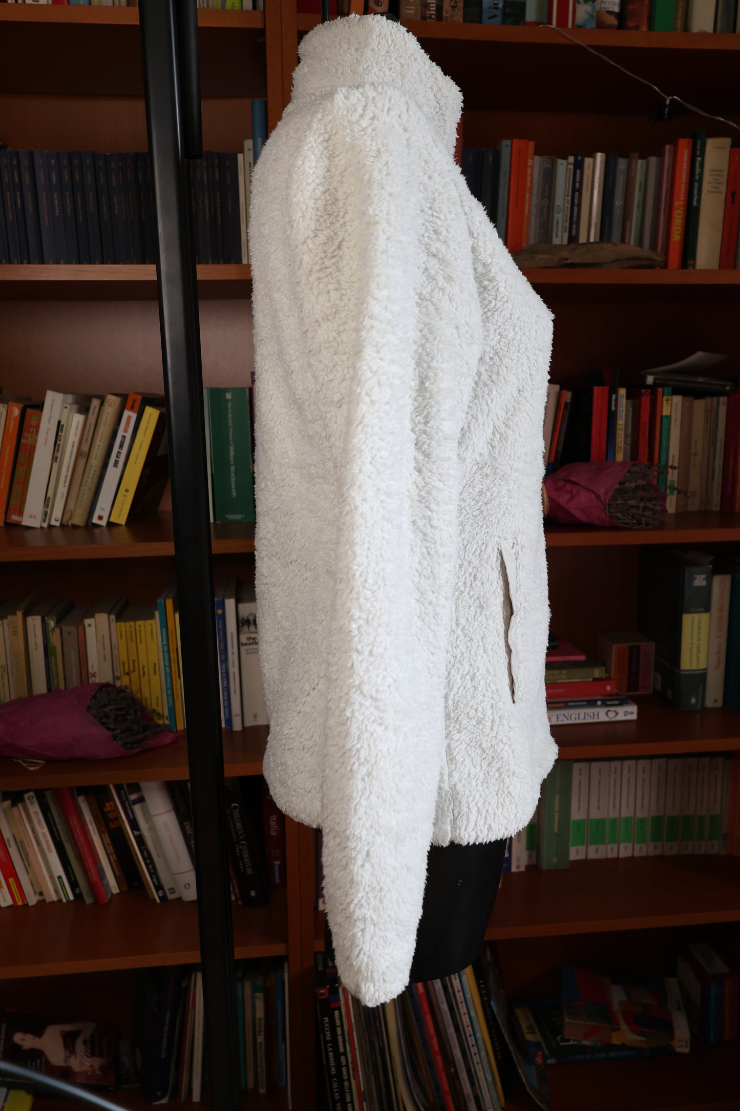 01 White Patagonia fleece jacket