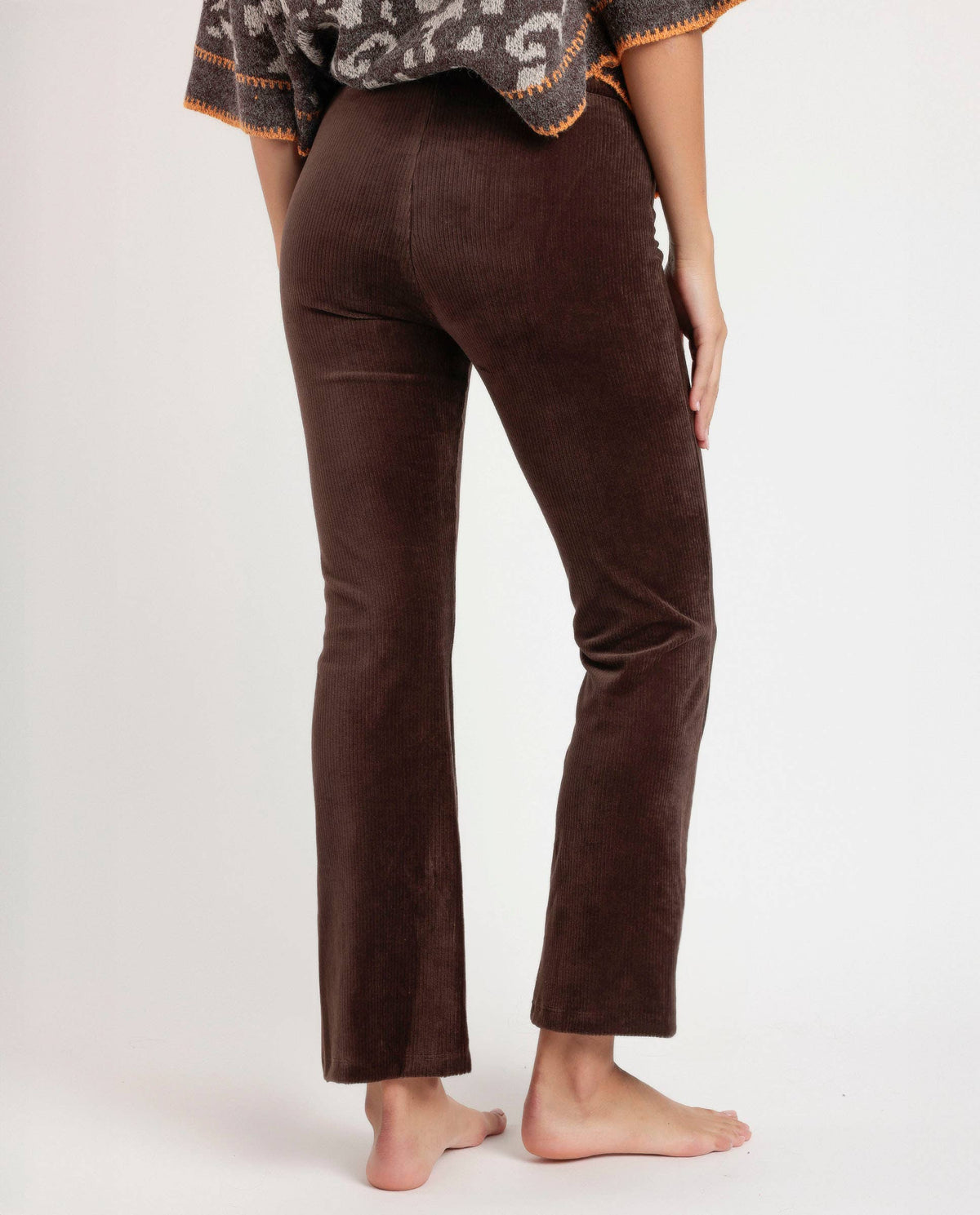 CORDUROY STRETCH FLARE TROUSERS: CHOCOLATE / M