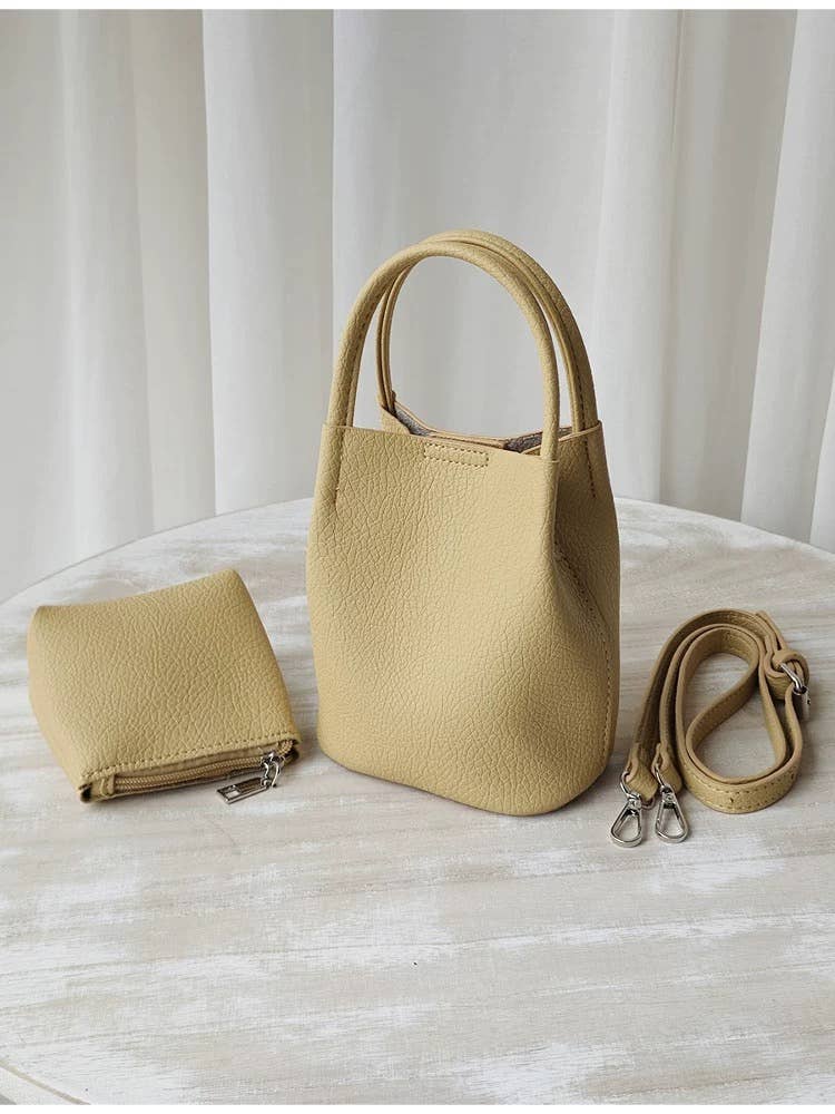 Vegan Bucket Hand Bag Crossbody Bag: Red