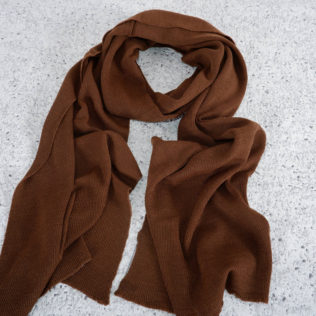 100% Merino wool scarf for men or women - Unisex beige wool: Chocolate