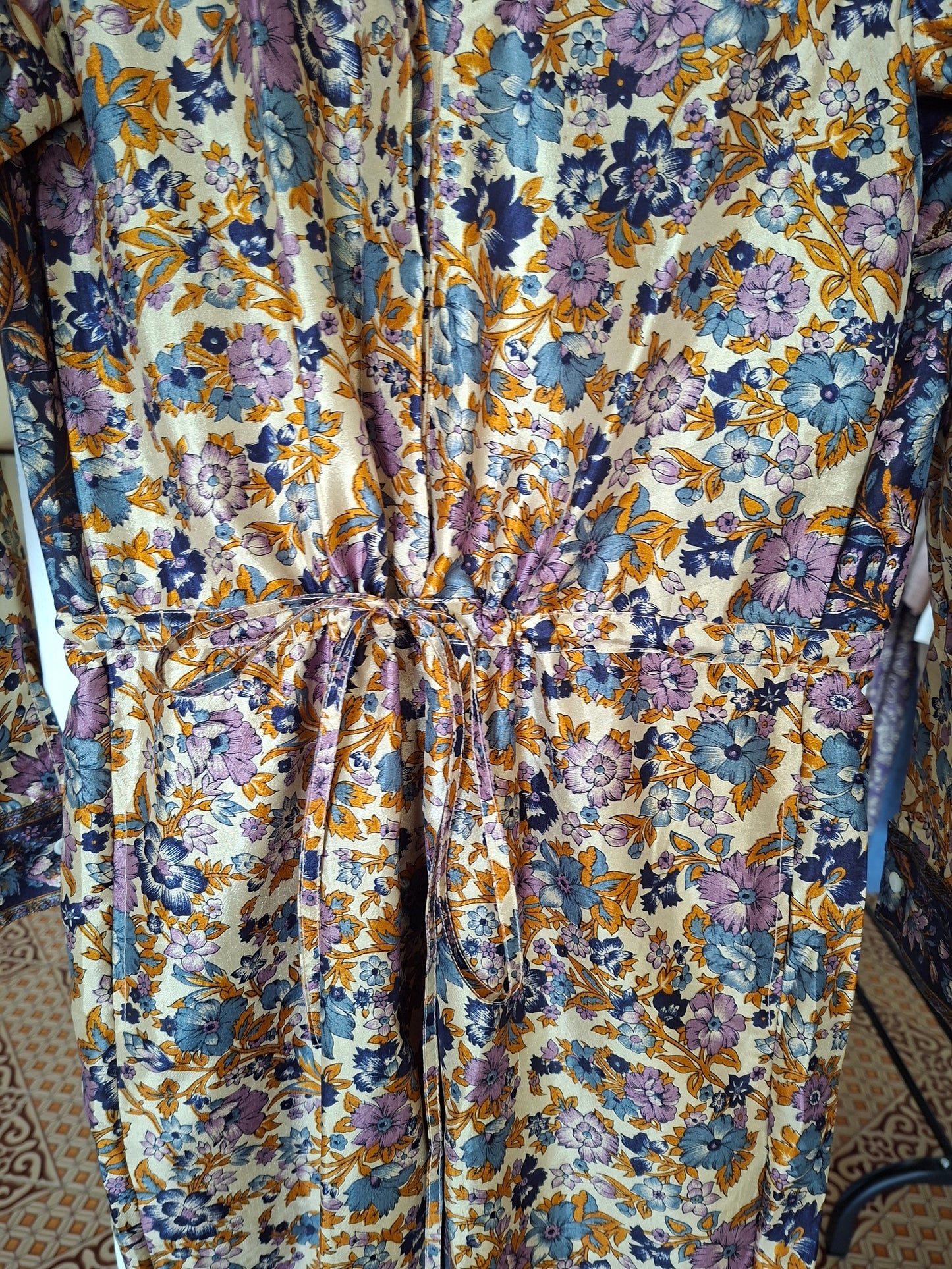 Tuta jumpsuit fatta a mano bianca e blu I Was a Sari sustainable fashion, S
